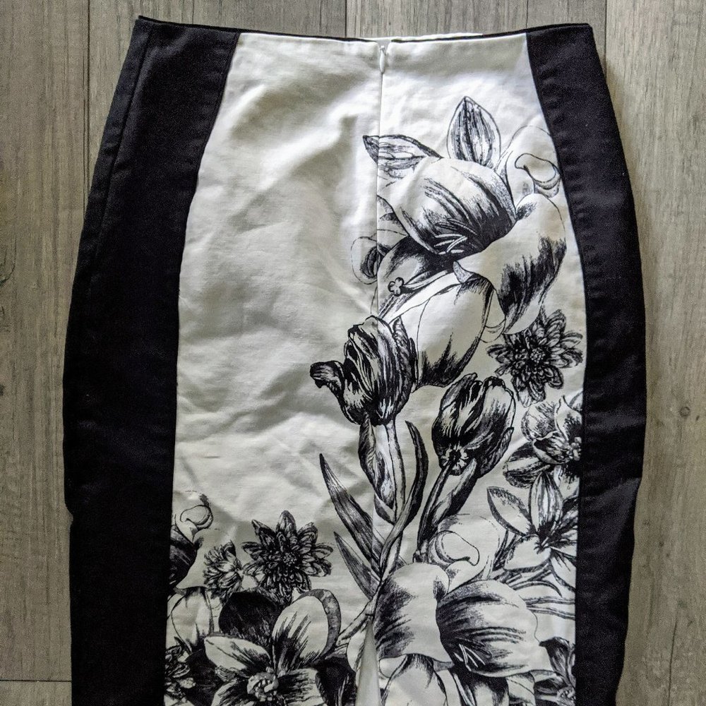 Black and White Floral Pencil Skirt